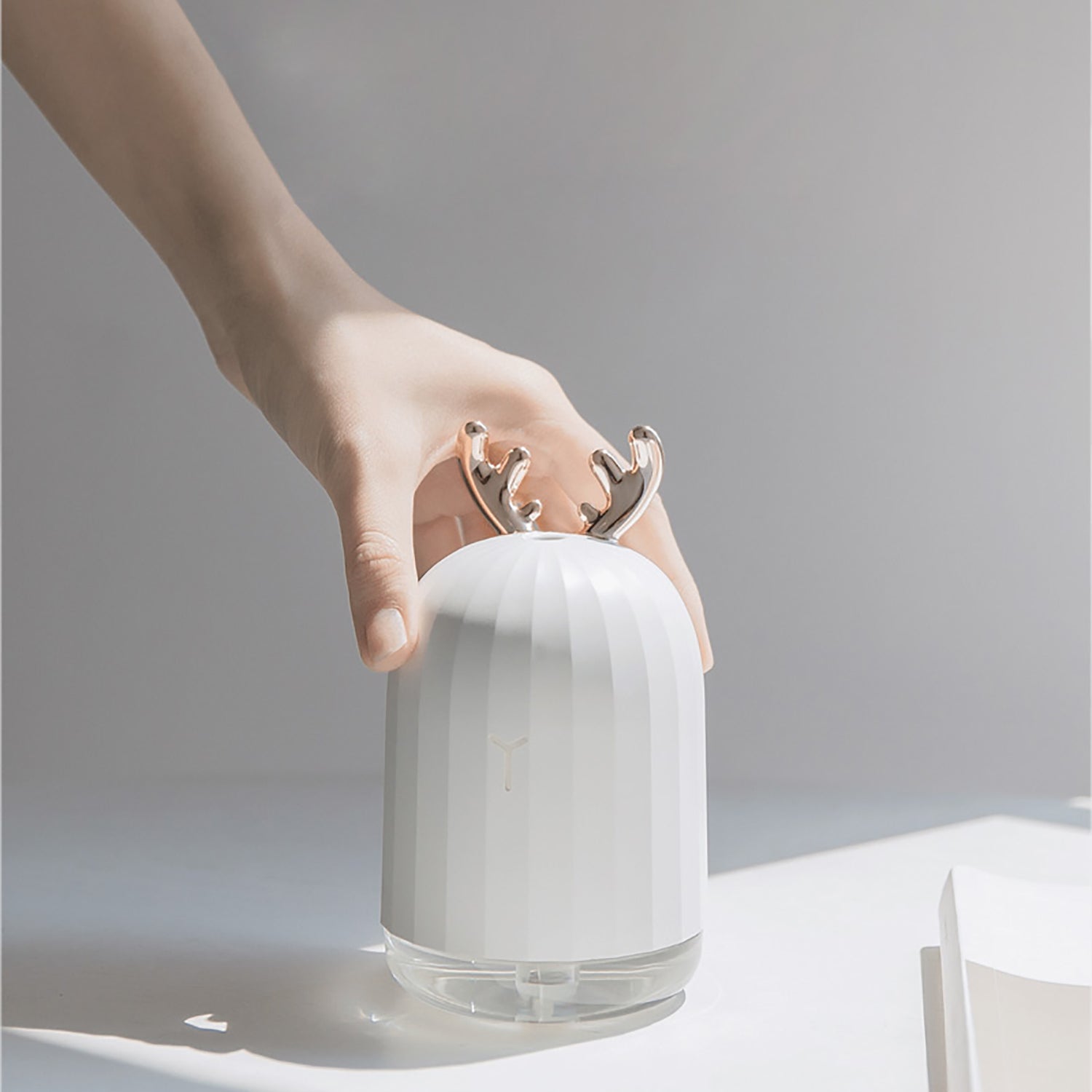 Cute Deer White Humidifier with Essential Oil Set